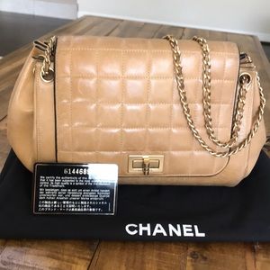 Sold>CHANEL Distressed Lambskin Flap Shoulder/cr